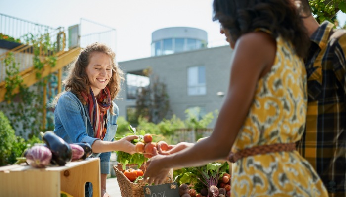 woman buying produce